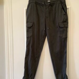 Natural Reflections Black Cargo Joggers Size Small Elastic Waist Pockets